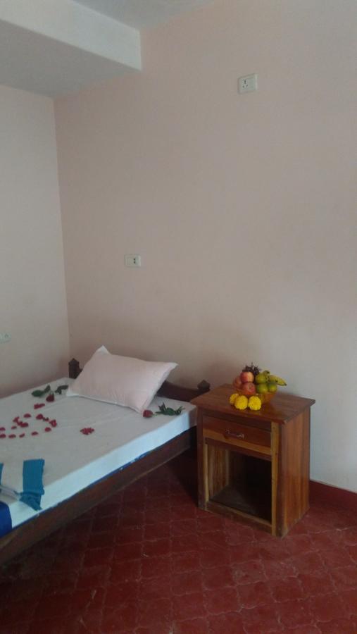 Thriphala Ayurveda Yogashram Lejlighed Thiruvananthapuram Eksteriør billede